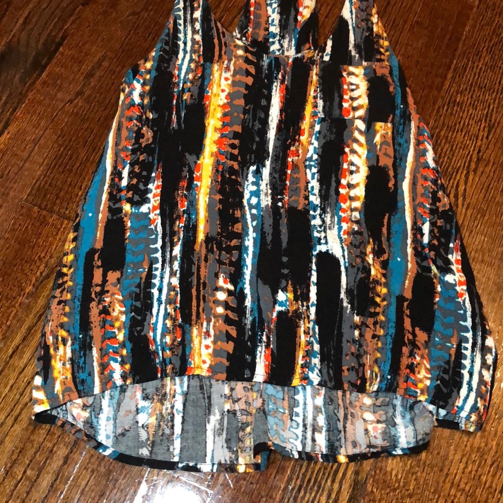 Patterned Flow-y Tank - Picture 3 of 6